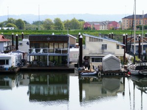 Floating homes — Hayden Island, Portland, Oregon (5/9/08)