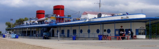 North Avenue beach house, built in 2000 to resemble the one built in the 1940s.