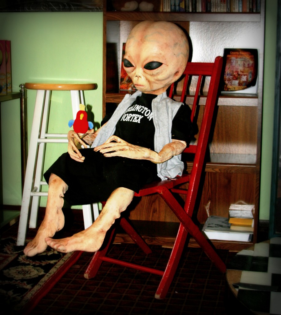 Sci-Fi Cafe and Earth Mysteries Museum â€” Burlington, Wisconsin (12/29/12)