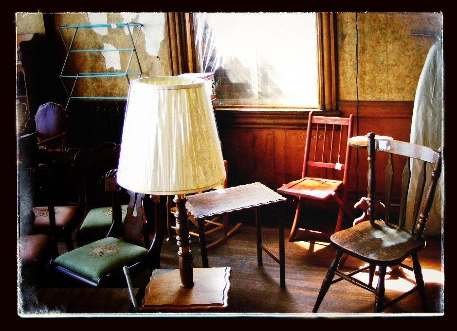 Luecke's Antique Mall in Freeport, Illinois (4/9/10)